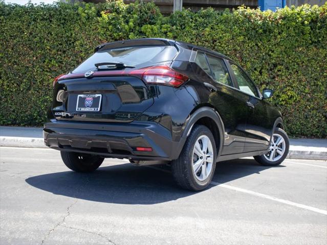 2021 Nissan Kicks S Xtronic CVT