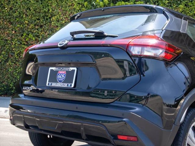 2021 Nissan Kicks S Xtronic CVT