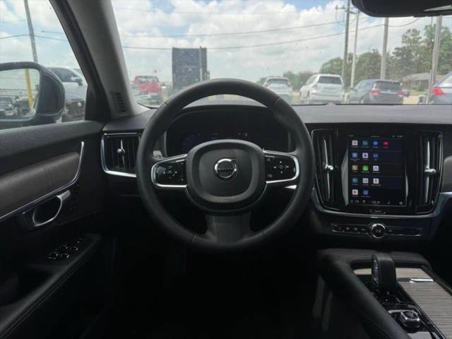 2023 Volvo S90 B6 Plus