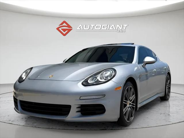 2016 Porsche Panamera S