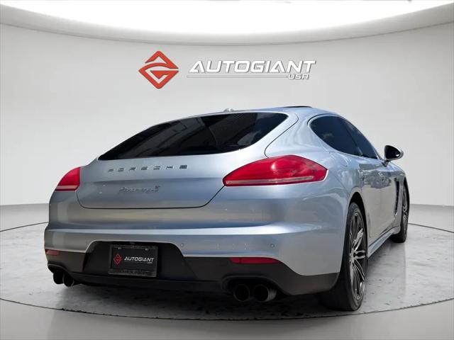 2016 Porsche Panamera S