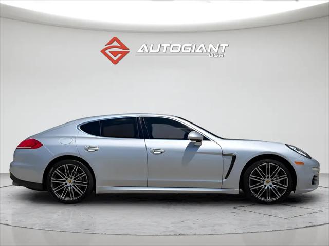 2016 Porsche Panamera S