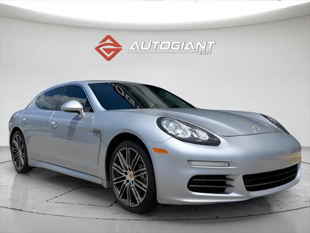 2016 Porsche Panamera S