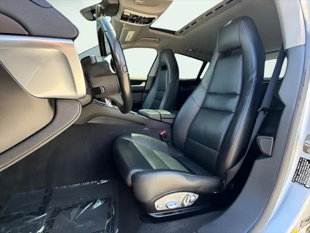 2016 Porsche Panamera S