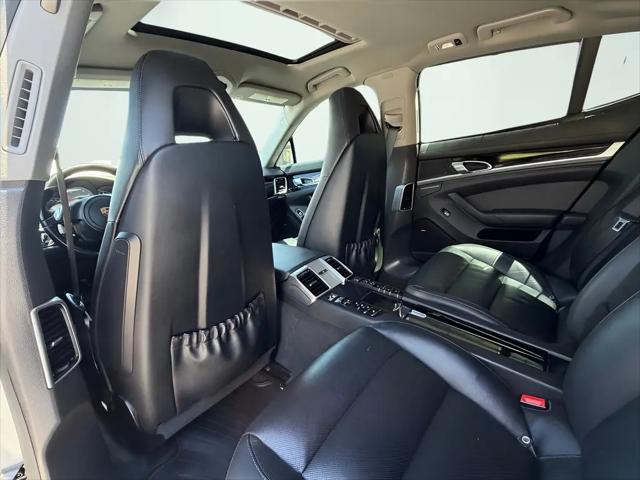 2016 Porsche Panamera S