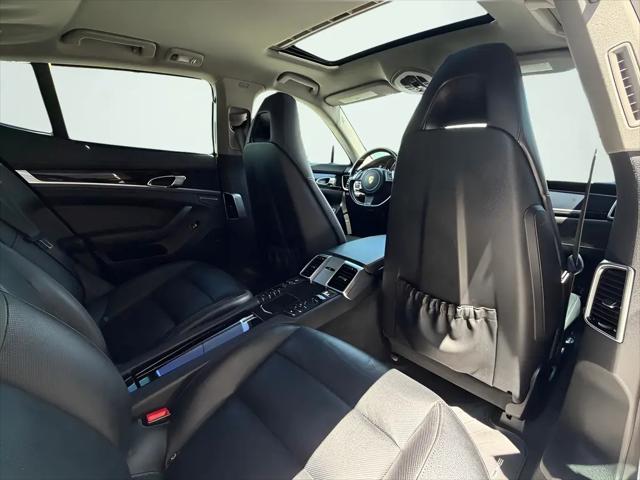 2016 Porsche Panamera S