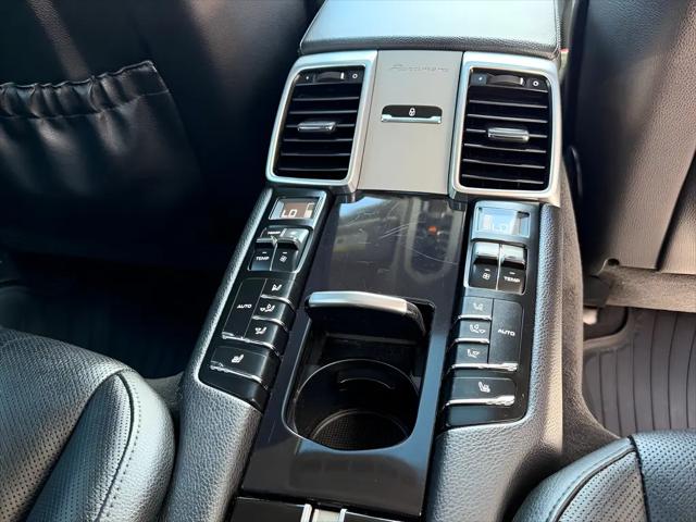 2016 Porsche Panamera S