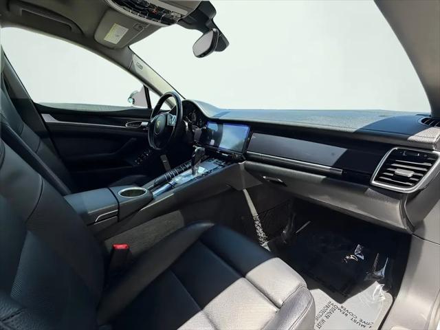 2016 Porsche Panamera S