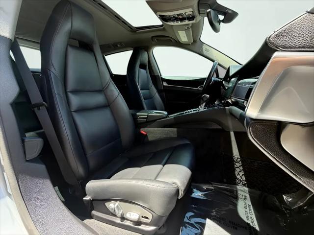 2016 Porsche Panamera S