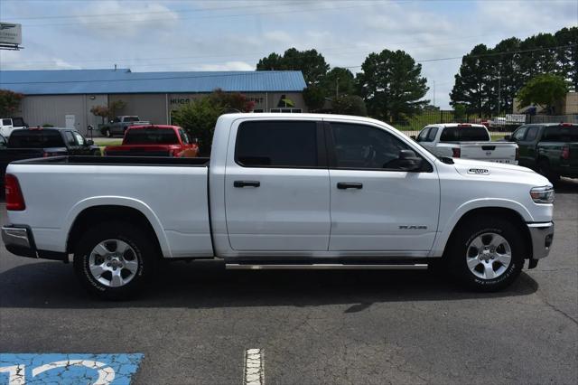 2025 Ram 1500 Big Horn Crew Cab 4x4 6'4" Box