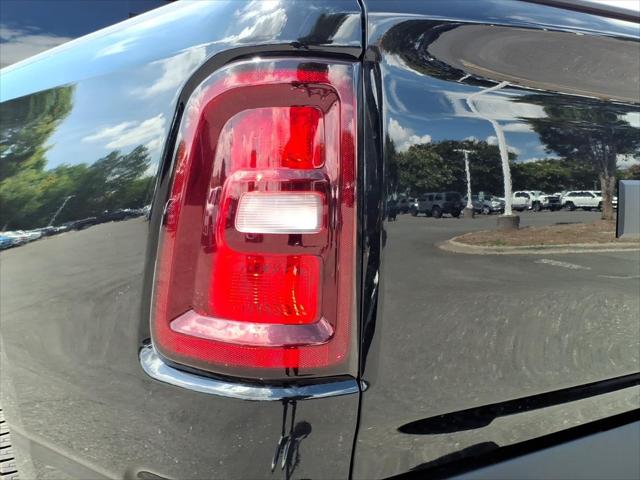 2026 Ram 1500 Express Crew Cab 4x4 57 Box