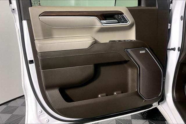 Used 2024 GMC Sierra 1500 4WD Crew Cab Short Box SLT For Sale in Olive Branch, MS
