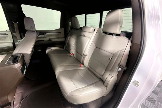 Used 2024 GMC Sierra 1500 4WD Crew Cab Short Box SLT For Sale in Olive Branch, MS