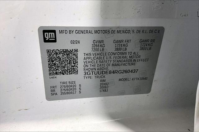 Used 2024 GMC Sierra 1500 4WD Crew Cab Short Box SLT For Sale in Olive Branch, MS