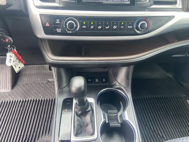 2019 Toyota Highlander LE