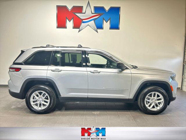 2025 Jeep Grand Cherokee Laredo X 4x4 2025 Jeep Grand Cherokee Laredo X 4x4