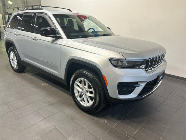 2025 Jeep Grand Cherokee Laredo X 4x4 2025 Jeep Grand Cherokee Laredo X 4x4