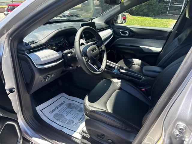 2024 Jeep Compass Latitude Lux FWD