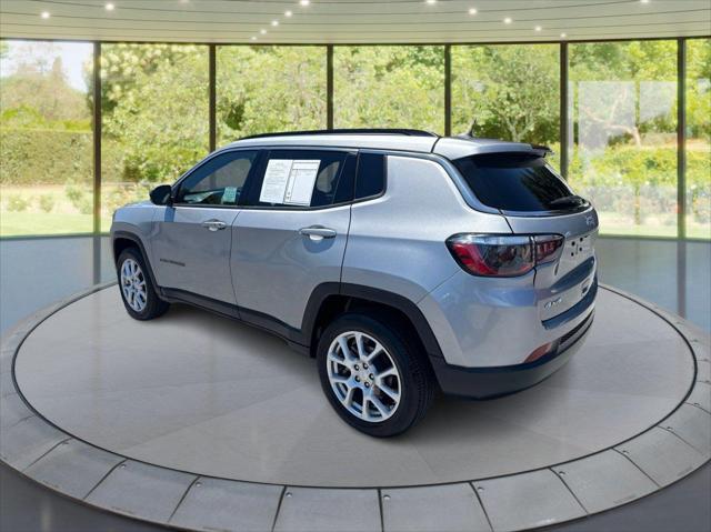 2024 Jeep Compass Latitude Lux FWD