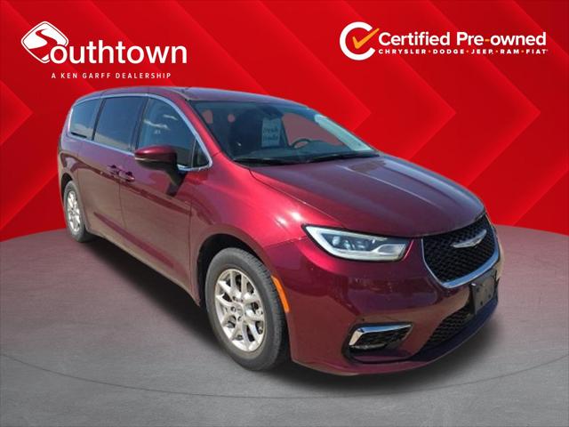 2023 Chrysler Pacifica Touring L for sale in Indianola, IA