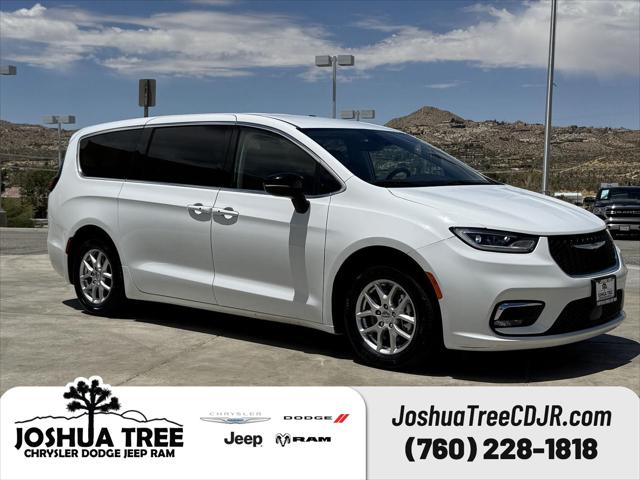 2024 Chrysler Pacifica Touring L for sale in Yucca Valley, CA