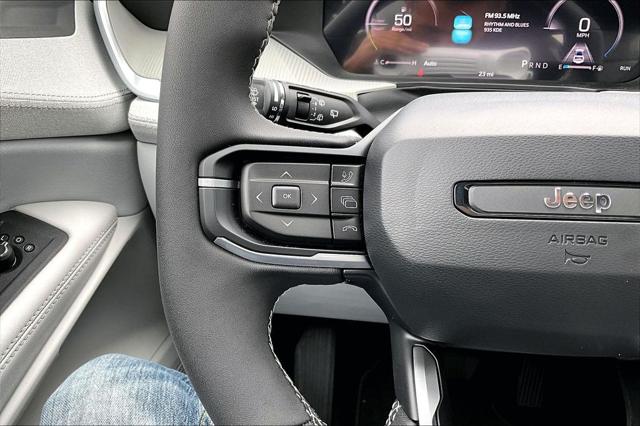 2026 Jeep Cherokee Laredo 4x4