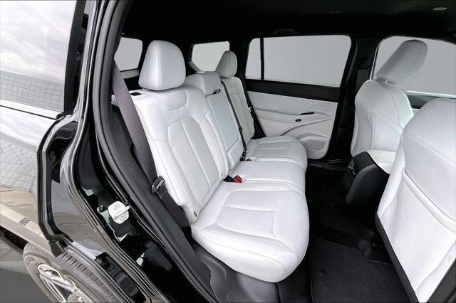 2026 Jeep Cherokee Laredo 4x4