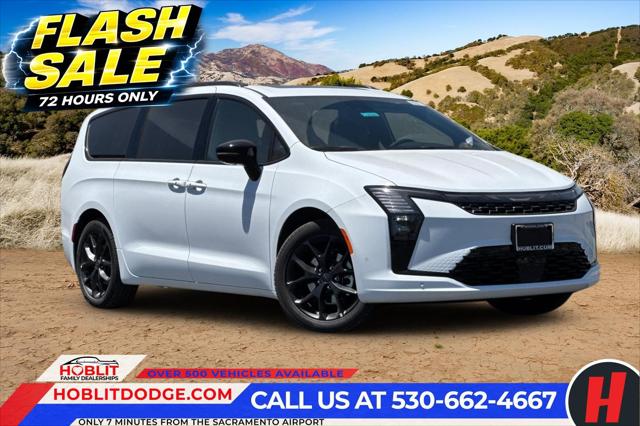 2027 Chrysler Pacifica Limited for sale in Woodland, CA
