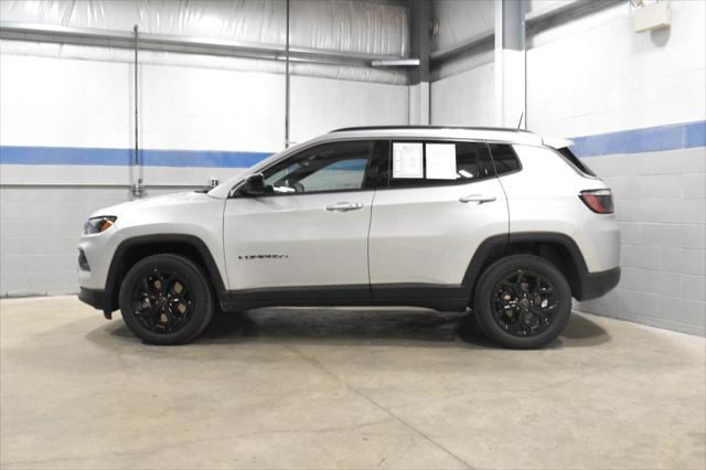 Used 2025 Jeep Compass Latitude 4x4 For Sale in Toledo, OH