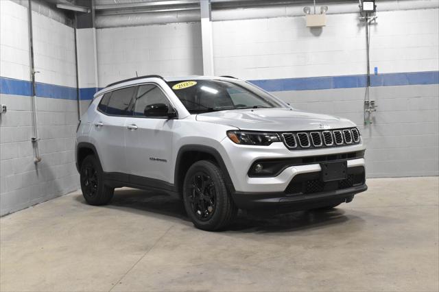 Used 2025 Jeep Compass Latitude 4x4 For Sale in Toledo, OH
