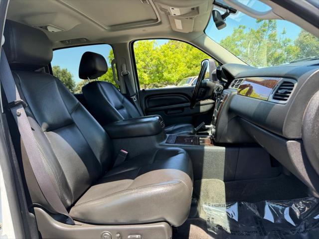 2011 GMC Sierra 3500HD Denali