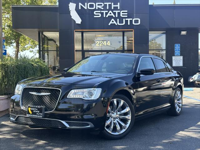 2017 Chrysler 300 Limited