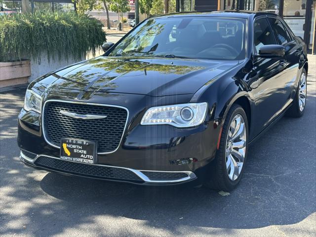 2017 Chrysler 300 Limited