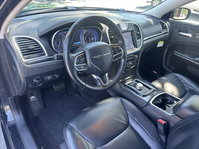 2017 Chrysler 300 Limited