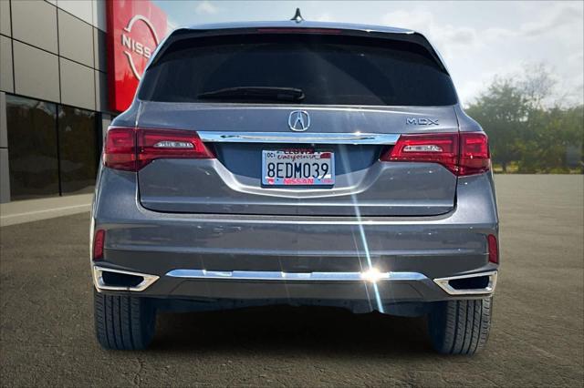 2017 Acura MDX w/Technology Package