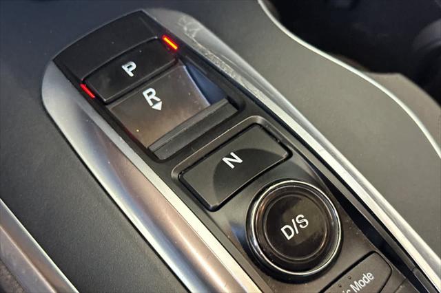 2017 Acura MDX w/Technology Package