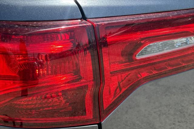 2017 Acura MDX w/Technology Package
