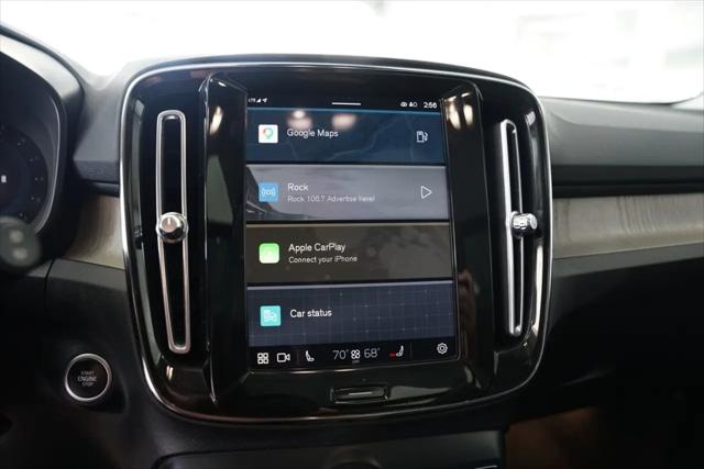 2023 Volvo XC40 B4 Ultimate Dark Theme