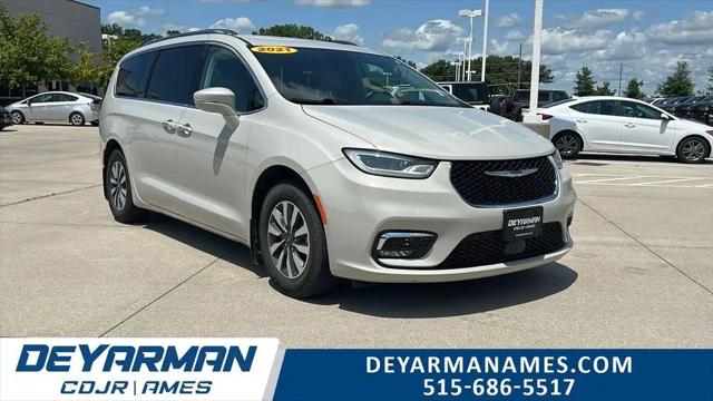 2021 Chrysler Pacifica Touring L for sale in Ames, IA