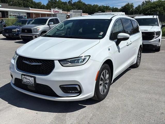 2023 Chrysler Pacifica Hybrid Touring L for sale in Chillicothe, MO
