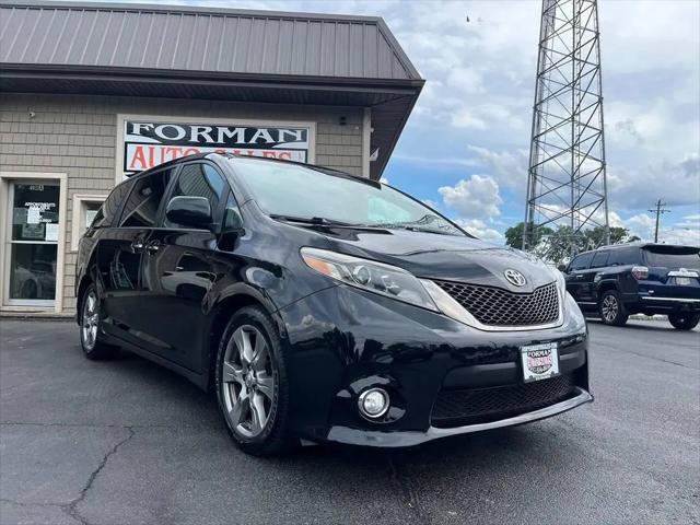 2017 Toyota Sienna SE Premium 8 Passenger for sale near Franklin, OH
