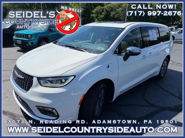 2023 Chrysler Pacifica Hybrid Limited for sale in Reading, PA