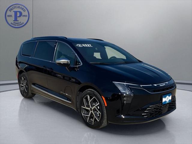 2027 Chrysler Pacifica Pinnacle for sale in Forest City, IA