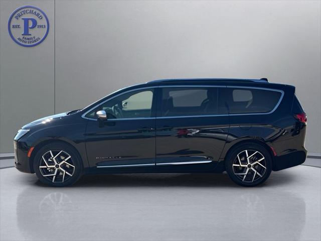 2027 Chrysler Pacifica Pinnacle
