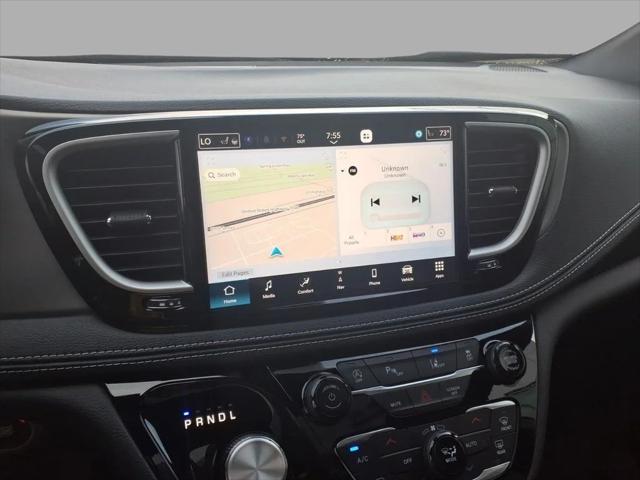2027 Chrysler Pacifica Limited