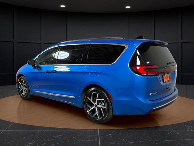 2027 Chrysler Pacifica PACIFICA PINNACLE