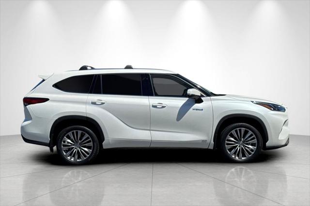 2020 Toyota Highlander Hybrid Platinum