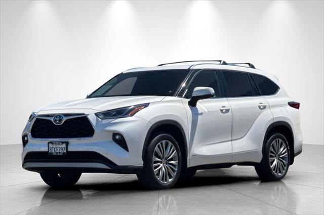 2020 Toyota Highlander Hybrid Platinum
