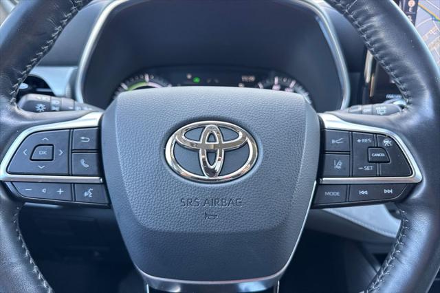 2020 Toyota Highlander Hybrid Platinum