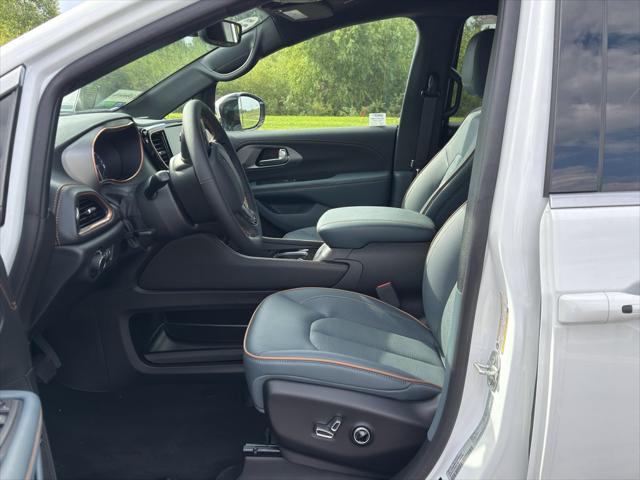2027 Chrysler Pacifica Pinnacle